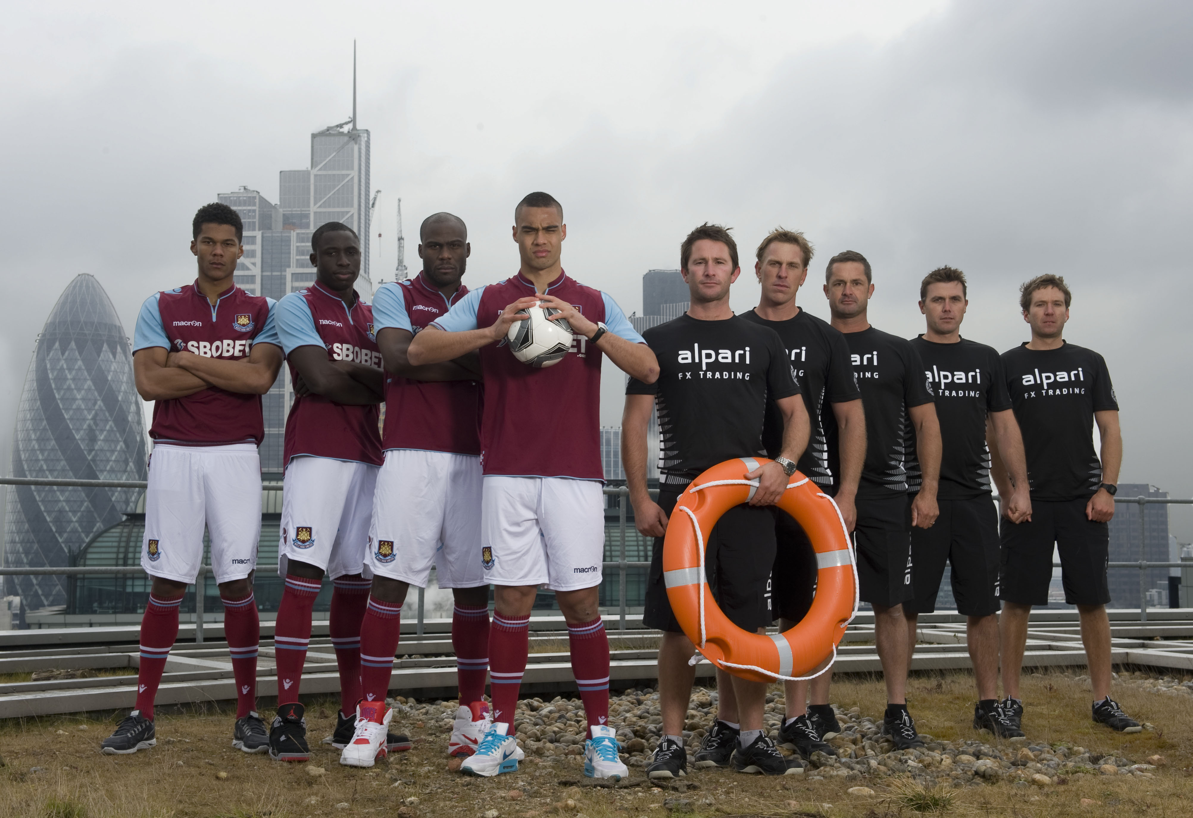 Forex Broker Alpari Brings West Ham United Players And Professional - 